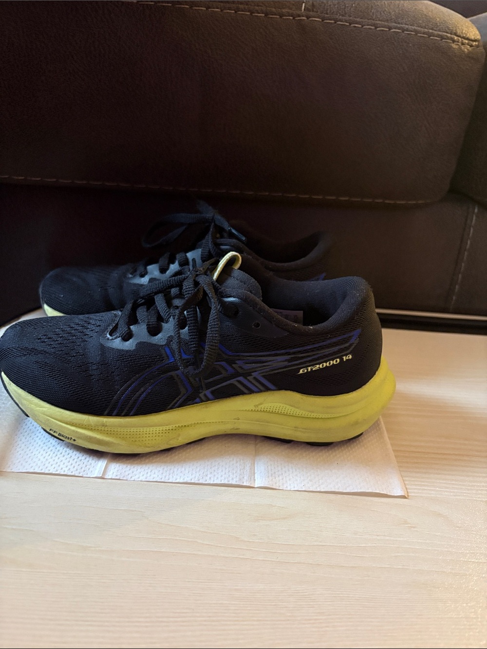 ASICS Black with Neon Yellow Midsole Men's Running Shoes